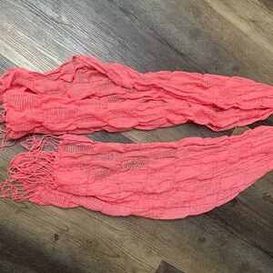 Coral Textured Knit Scarf